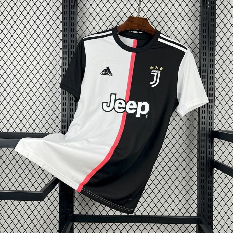 Juventus 19/20 Home Kit