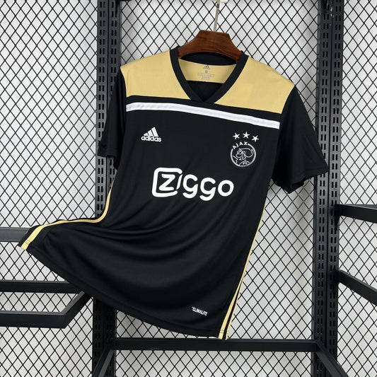 Ajax 2018/19 Away Kit