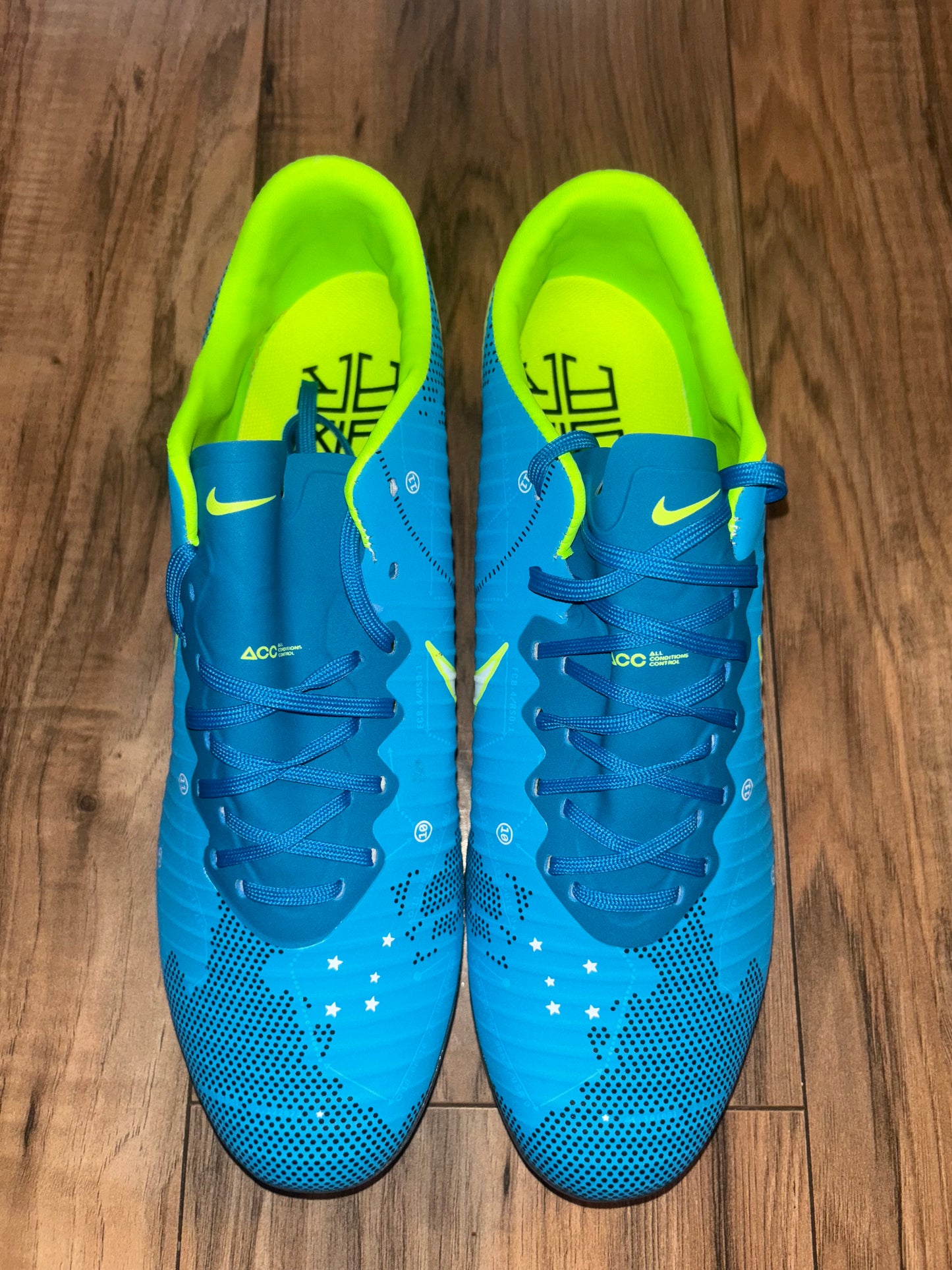 Mercurial Vapor 11 Neymar “Written in the Stars”
