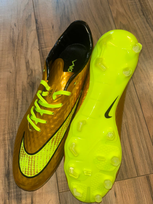 Hypervenom Phantom Premium Gold (size 11)