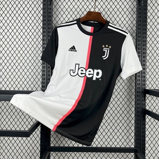 Juventus 19/20 Home Kit
